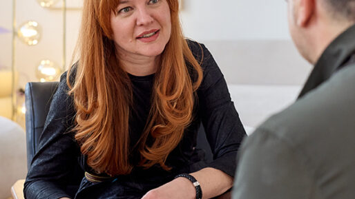 Wieder Energie tanken: Wie Achtsamkeit (Mindfulness) bei Burnout hilft – Studien und Übungen