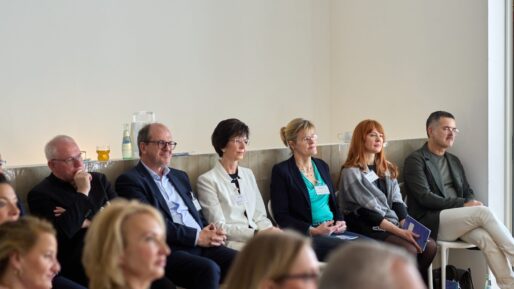 Surviving the Dutch meeting: How to speak with confidence 