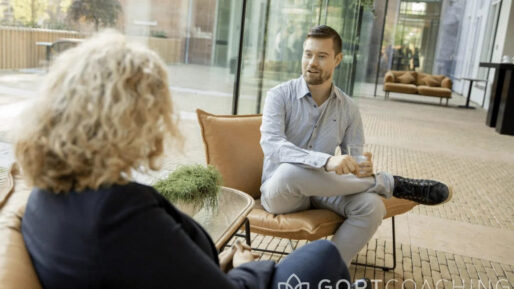 WHAT IS RATIONAL EMOTIVE BEHAVIOR THERAPY (REBT)?