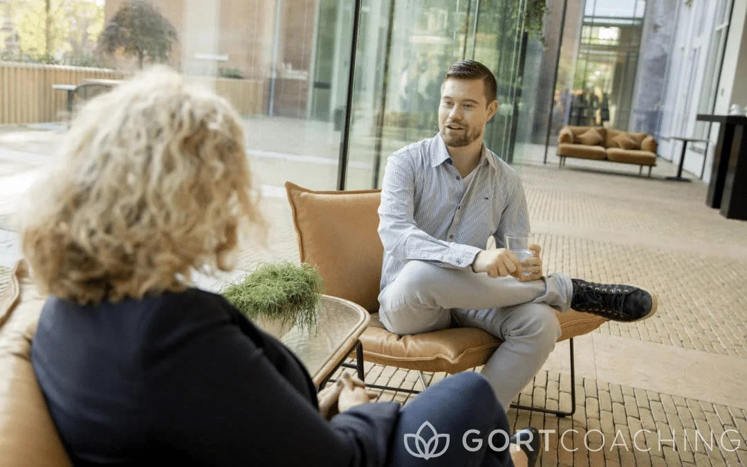 WHAT IS RATIONAL EMOTIVE BEHAVIOR THERAPY (REBT)?